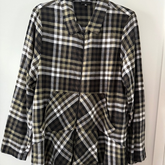Staples Plaid Flannel Top with Peplum HEM - Picture 1 of 7